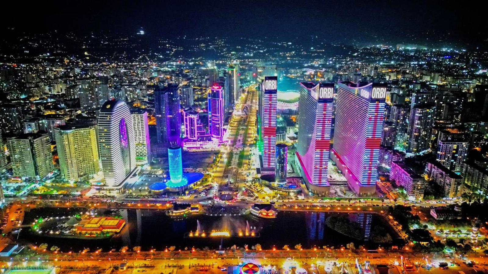 Panorama Seaview Batumi Lux Orbi City Zewnętrze zdjęcie